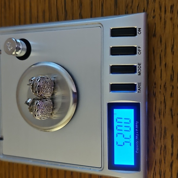 Authentic John Hardy Carved Design Diamond Earrings - Picture 7 of 7